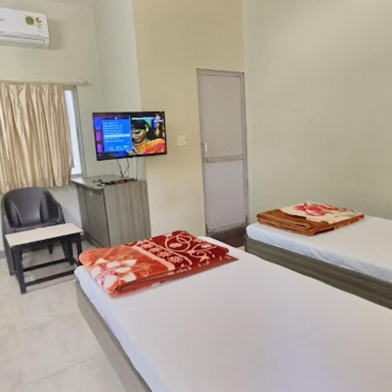 Hotel Anjali Palace Bhuj Extérieur photo