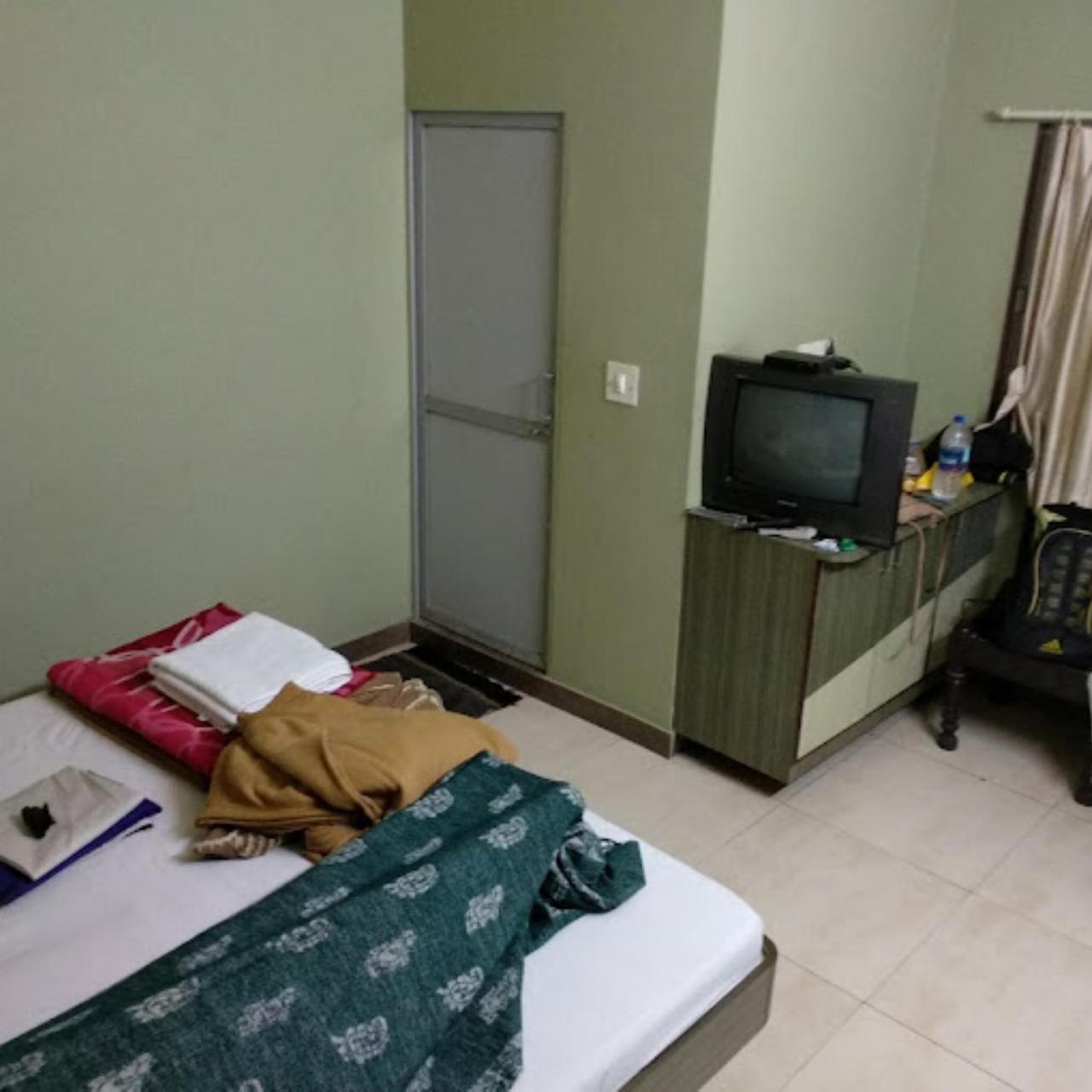 Hotel Anjali Palace Bhuj Extérieur photo